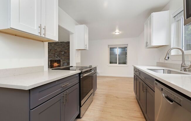 2 beds, 2 baths, 1,000 sqft, $2,895, Unit 3539 - 216