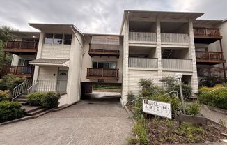 51 ESSEX ST