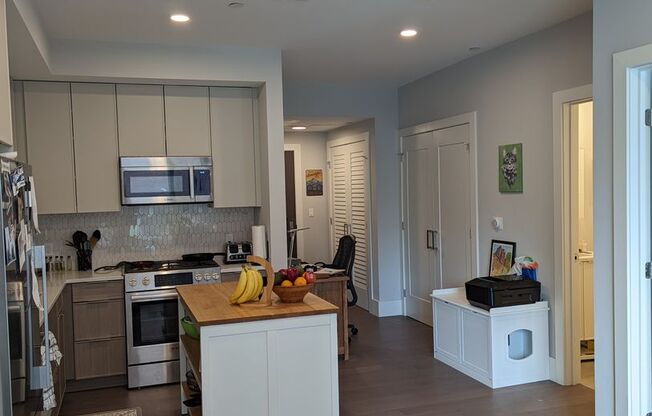 1 bed, 1 bath, 625 sqft, $2,750, Unit 206