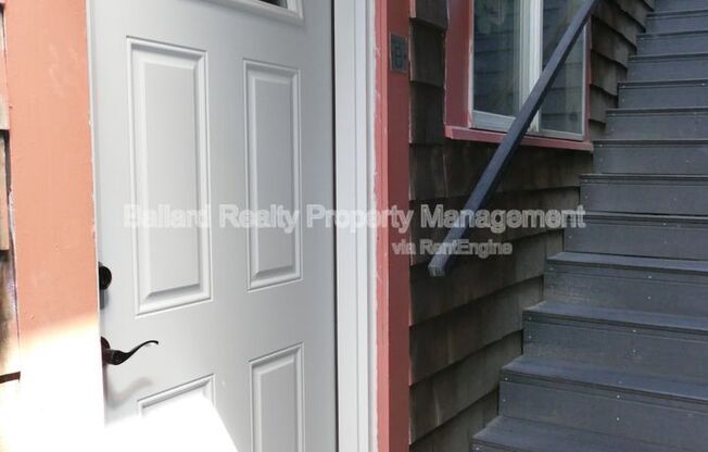 469 N 36 ST