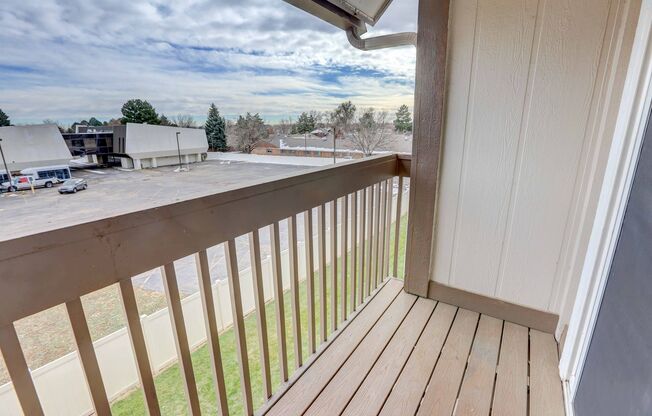 1 bed, 2 baths, 890 sqft, $1,800, Unit 302