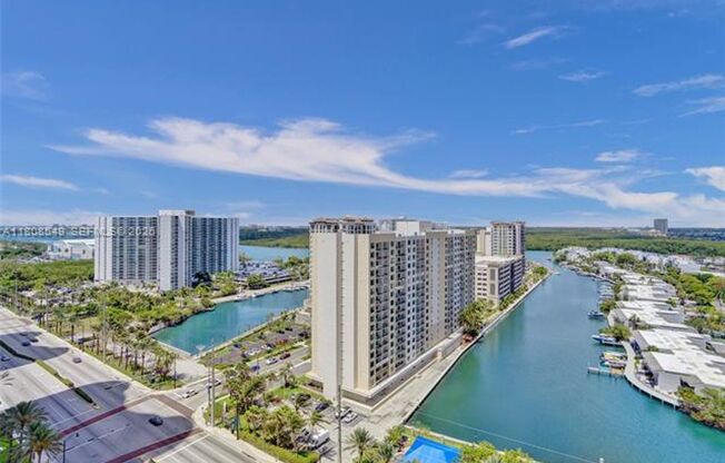 3 beds, 3.5 baths, $12,050, Unit # 1604