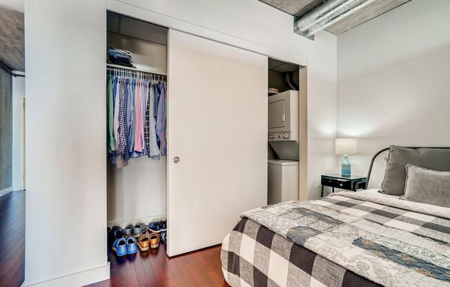 1 bed, 1 bath, 692 sqft, $2,500, Unit NES1926-1215