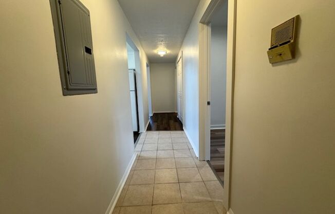 3 beds, 1 bath, 1,120 sqft, $2,250, Unit 732 S. Millvale Ave. #B6