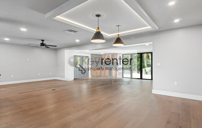 3 beds, 2 baths, 2,000 sqft, $3,490