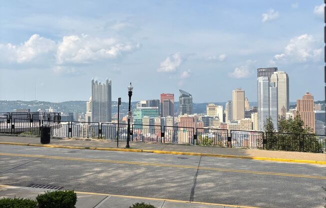 Studio, 1 bath, 580 sqft, $1,395, Unit 107