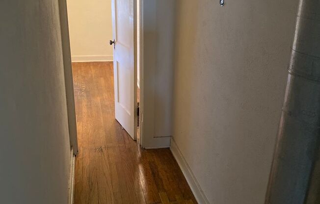 1 Bedroom with Basement & Enclosed Yard