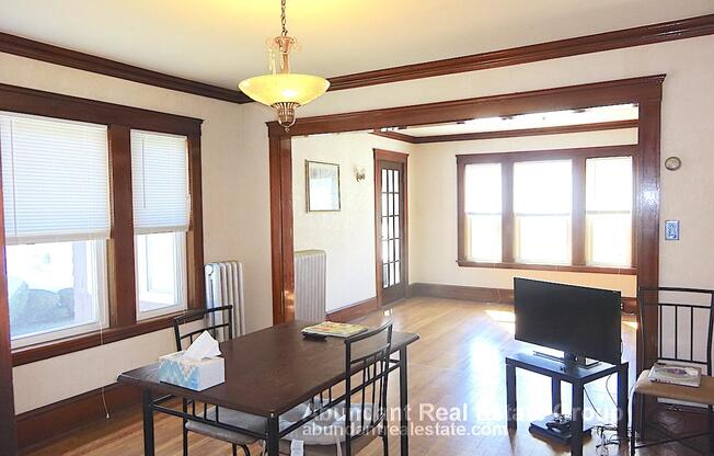 115 PLAYSTEAD RD