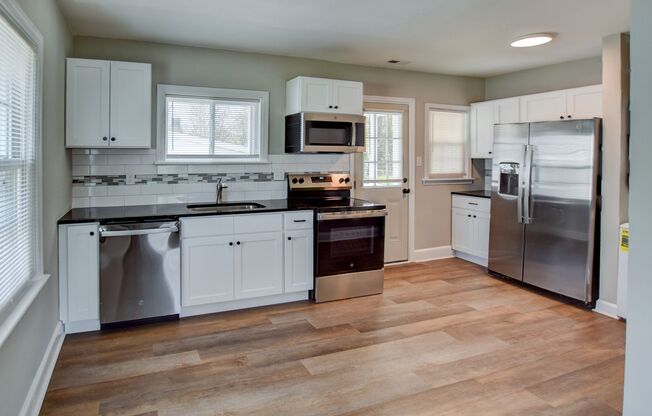 13 Beverly St, Hampton – 3BR/1BA