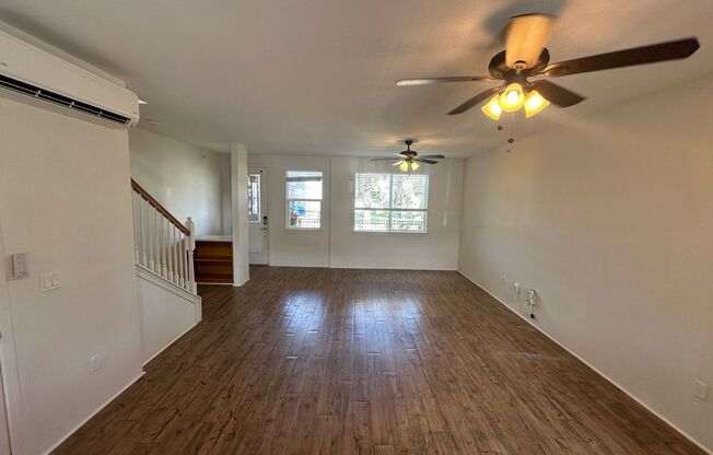 SPACIOUS 2 BD / 2.5 BA TOWNHOUSE IN KAPOLEI!