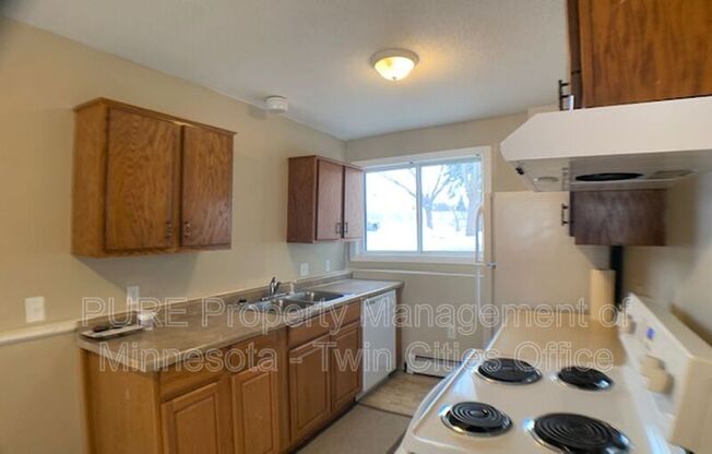3378 UPPER 149 ST W