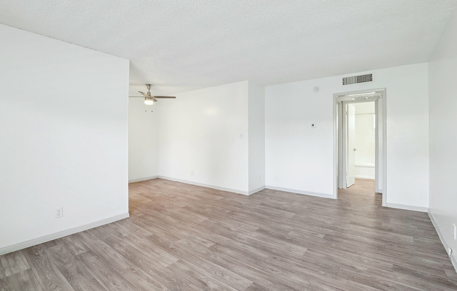 5-web-or-mls-Karen Ct-1005-005