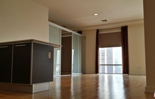 2 beds, 2 baths, 1,200 sqft, $3,650, Unit 1906