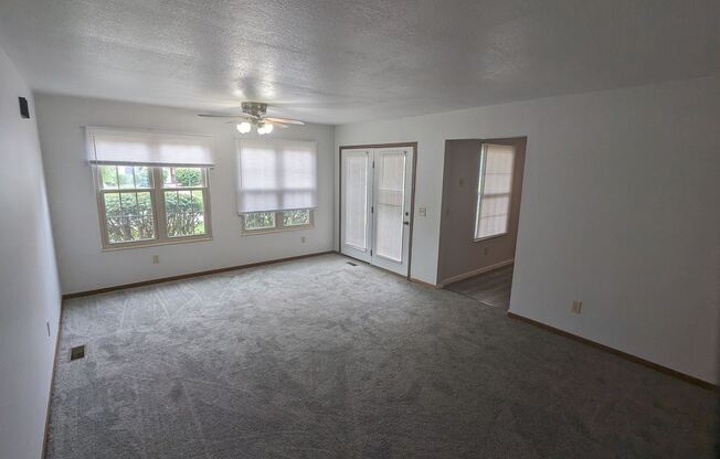 5711 Ryewyck