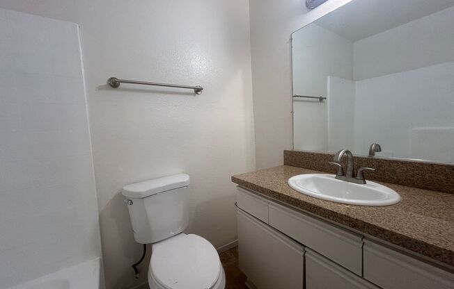 2 beds, 2 baths, $1,700, Unit # 1514