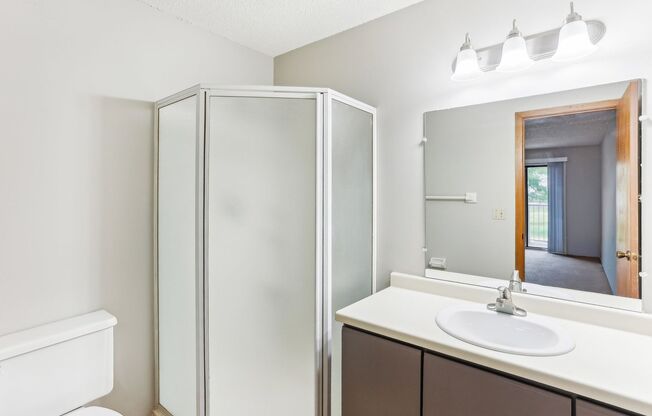 1 bed, 1 bath, 895 sqft, $1,299, Unit 2350-117