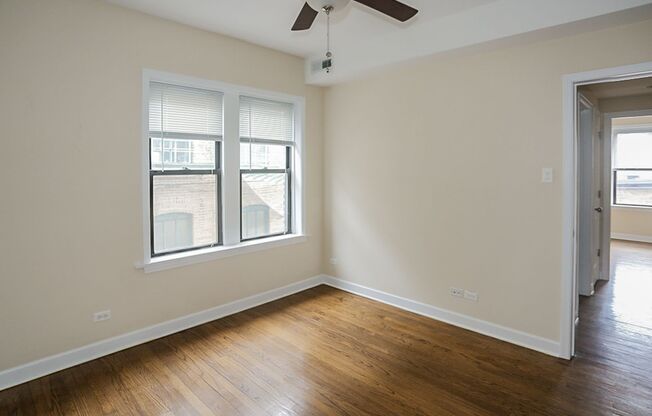 3 beds, 2 baths, 1,270 sqft, $3,700, Unit 1821L-1