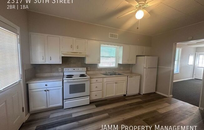 2 beds, 1 bath, 1,224 sqft, $1,250