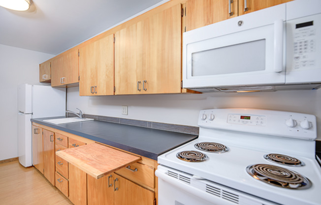 3 beds, 2 baths, 1,125 sqft, $2,995, Unit 510