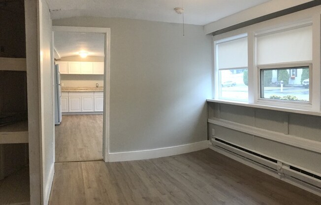 10 OXFORD AVE