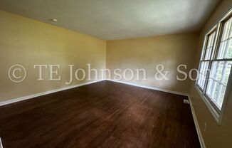 3 beds, 2 baths, $1,695