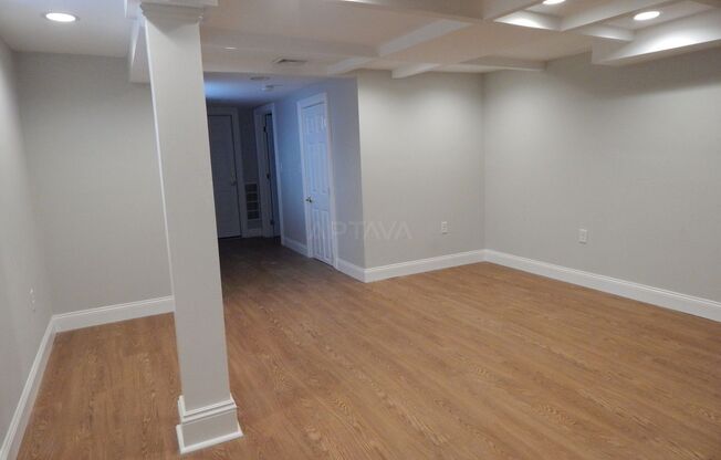 17 WILLARD AVE