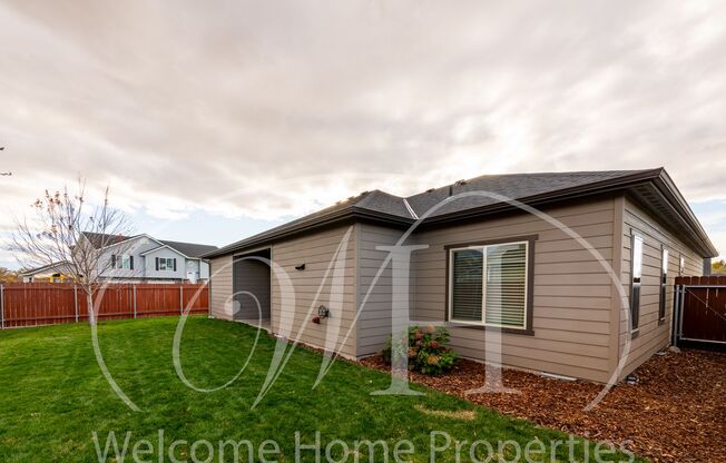 3 beds, 2 baths, $2,685