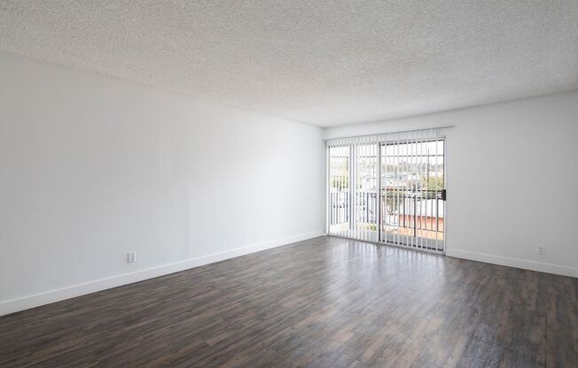 2 beds, 2 baths, 1,057 sqft, $3,195, Unit 220