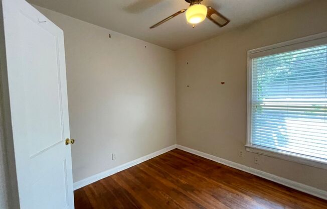 3 beds, 1 bath, $2,400