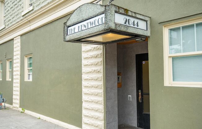 N Portland - Kenton Open-Plan 1-Bed Ready Early July!
