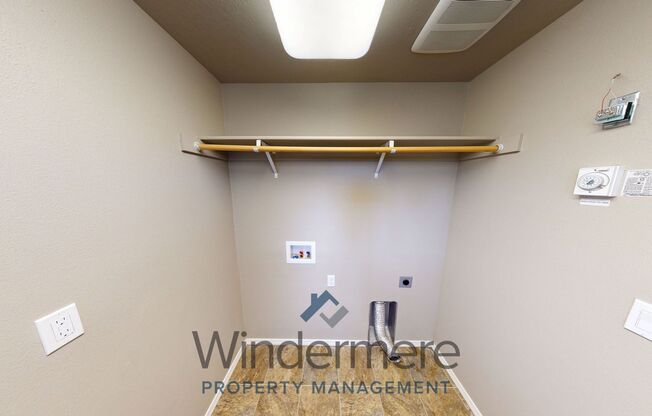 3 beds, 2 baths, 1,064 sqft, $1,695, Unit chin294-1