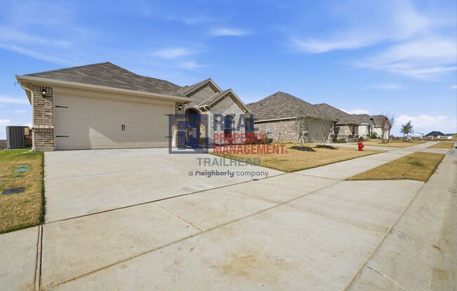 Thoughtfully Designed 4 Bed Home with Elevated Interiors and Lake Views