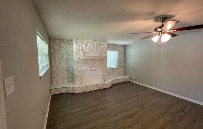 5748 BOWLING DR