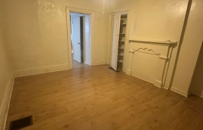 Spacious 3BR Townhouse Near Lawrenceville, Strip District & More – Prime Location!