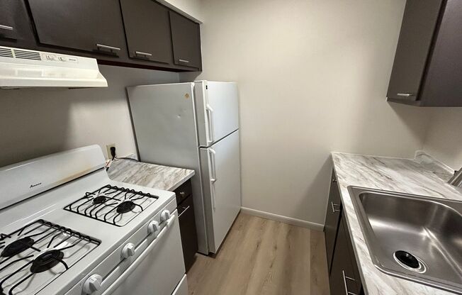 1 bed, 1 bath, $995, Unit 247