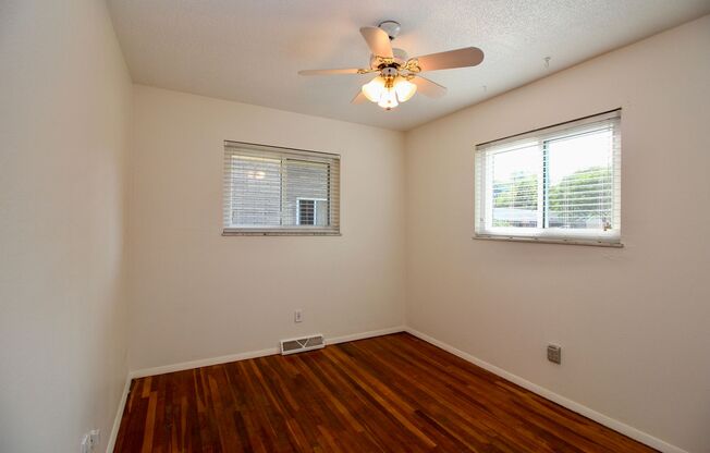 3 beds, 1 bath, $1,050