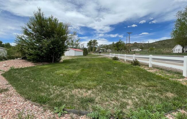 Quaint House close to the Foothills