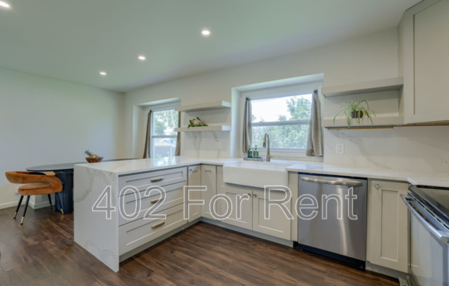 3322 S 78 ST