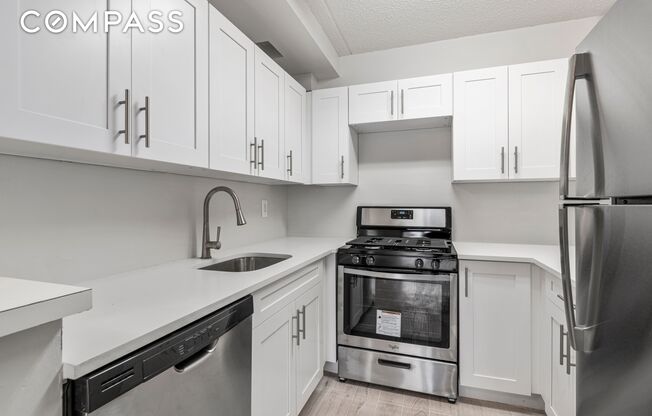 1 bed, 1 bath, $2,700, Unit LD