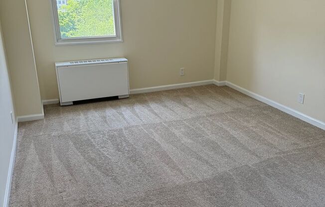 2 beds, 2 baths, 1,080 sqft, $2,325, Unit 5U