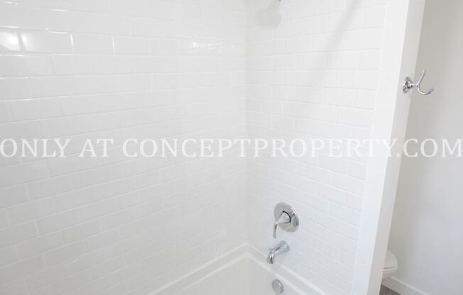 2 beds, 2 baths, 833 sqft, $1,699, Unit 513- (03)