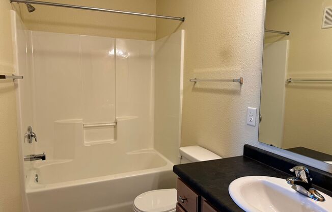 2 beds, 2 baths, 982 sqft, $1,245, Unit 627-202