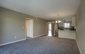 2 beds, 2 baths, $1,350, Unit # 204