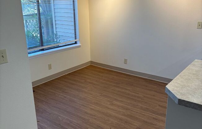 2 beds, 2 baths, 900 sqft, $2,595, Unit 109