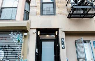 2 beds, 1 bath, $3,100, Unit 1