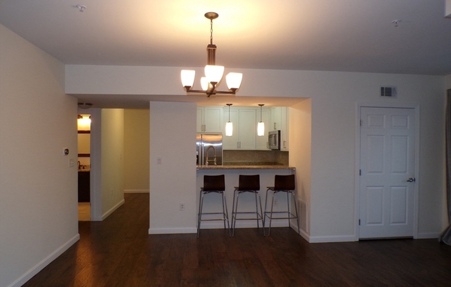 2 beds, 2 baths, 1,231 sqft, $3,100, Unit 214