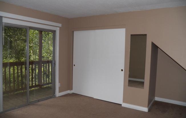 Southwest Portland Condo with views!