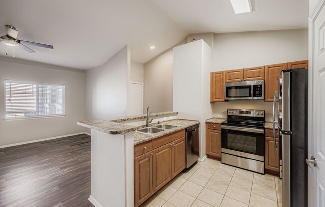 1 bed, 1 bath, 900 sqft, $1,577