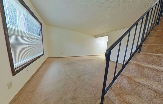 2 Bedroom 4-Plex ~ South Corvallis ~ Small Pet Friendly