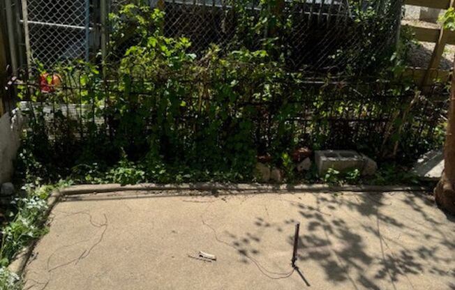 Front Porch Row - Oak Lane (SECTION 8 VOURCHER HOLDERS ONLY)
